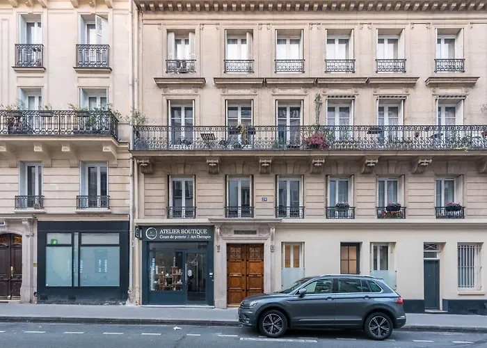 Apartment Elegant A Deux Pas Du Moulin Rouge Paris