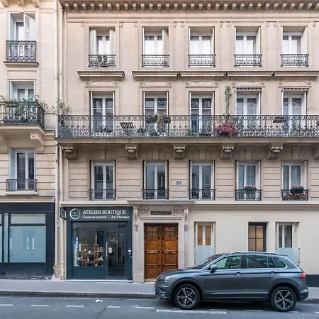 Apartment Elegant A Deux Pas Du Moulin Rouge Paris