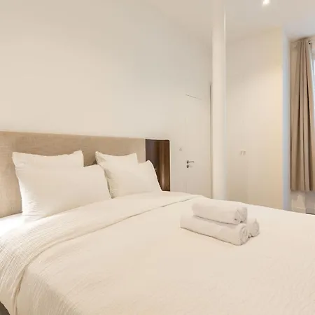 Apartment Elegant A Deux Pas Du Moulin Rouge