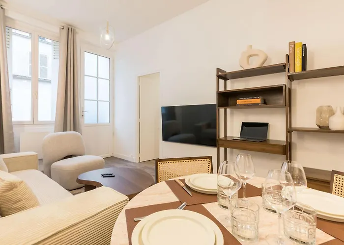 Elegant A Deux Pas Du Moulin Rouge شقة