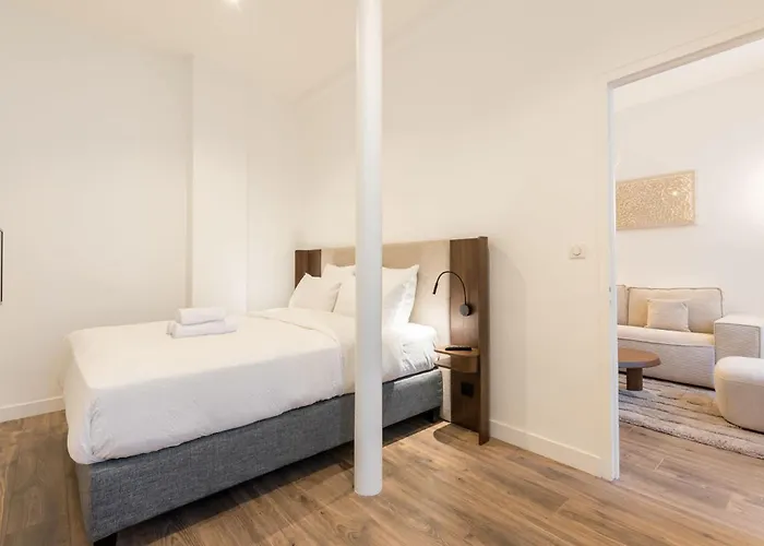 Elegant A Deux Pas Du Moulin Rouge شقة *