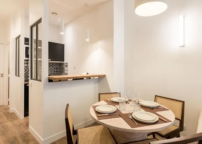 شقة Elegant A Deux Pas Du Moulin Rouge